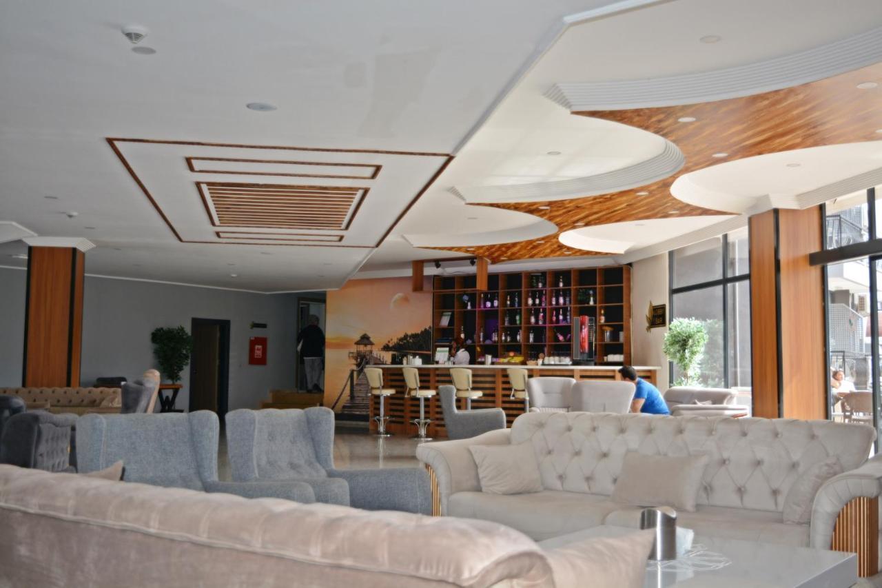 Hotel Clover Magic Park