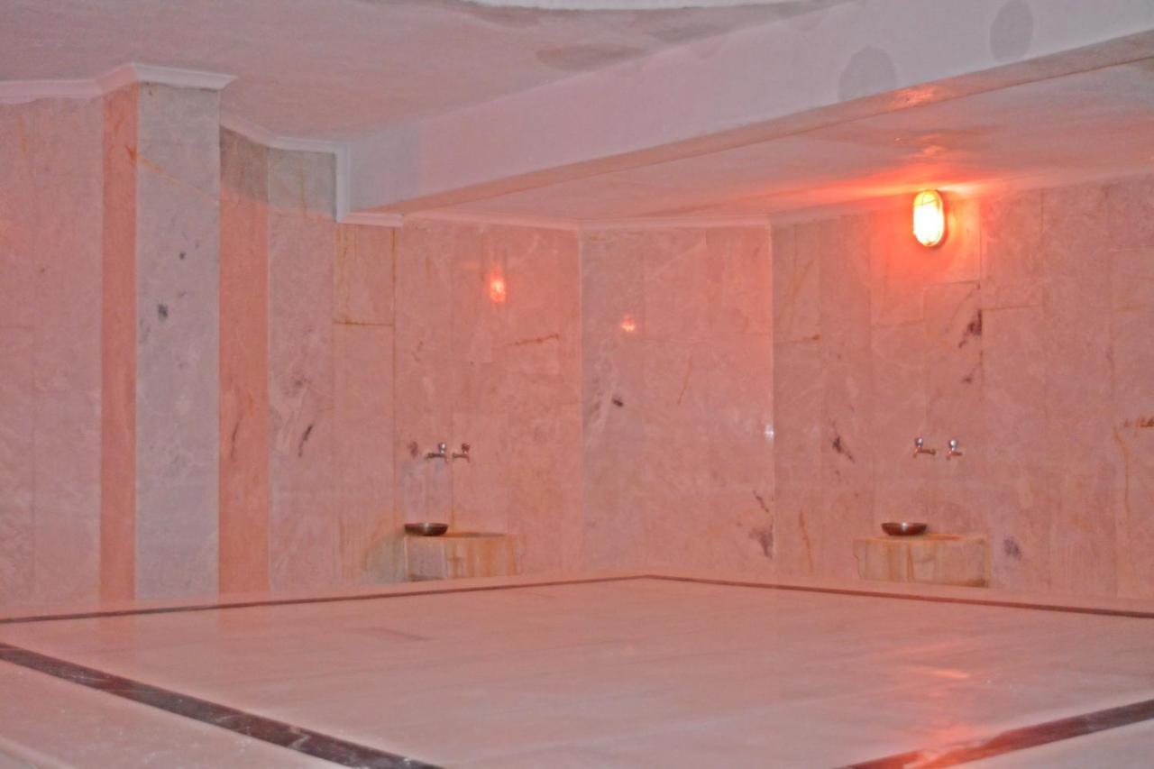 Hotel Clover Magic Park