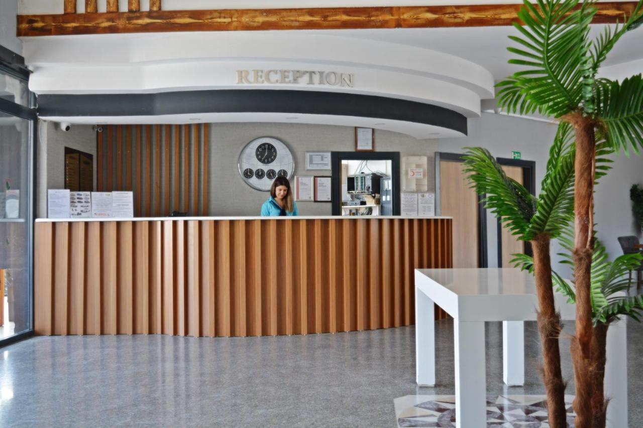 Clover Magic Park Hotel
