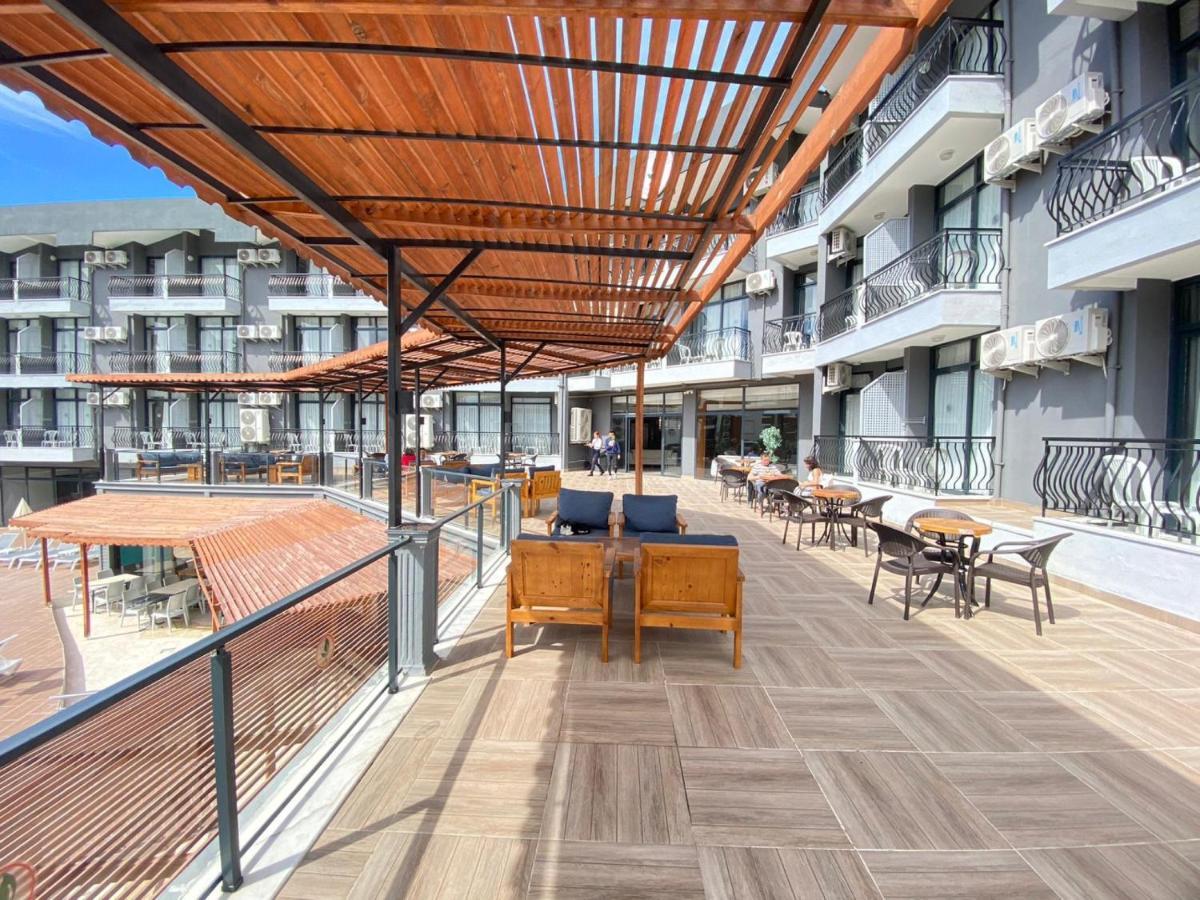 Clover Magic Park Hotel 4*
