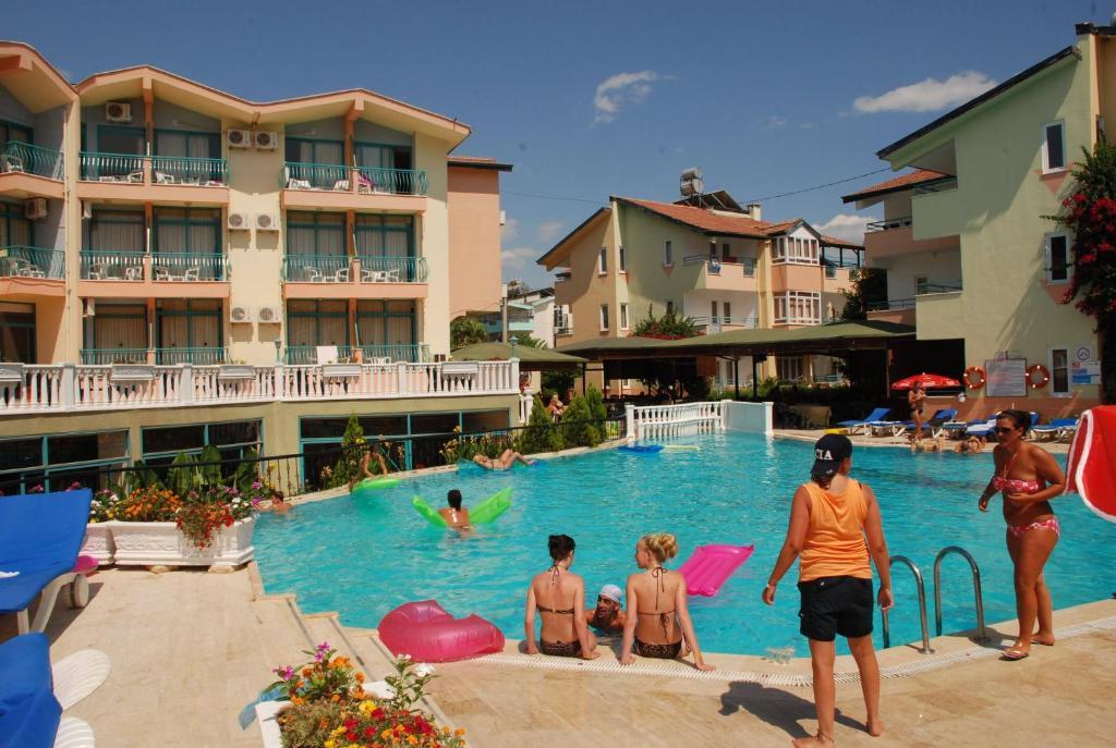 Hotel Clover Magic Park