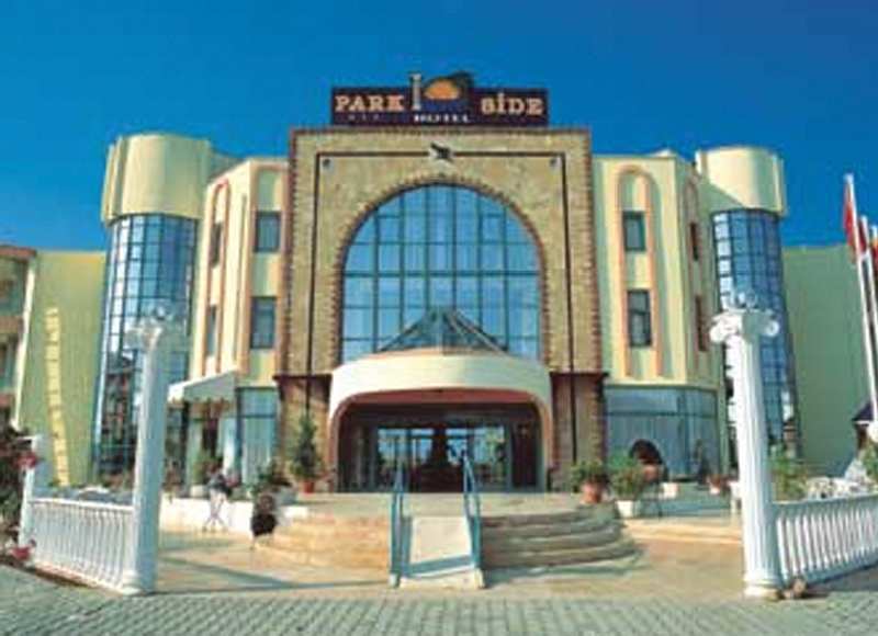 Clover Magic Park Hotel 4*