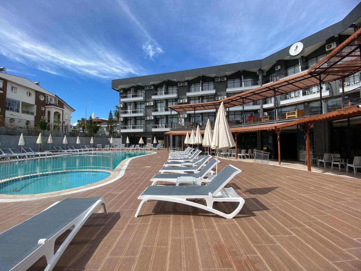 Clover Magic Park Sıde 4*